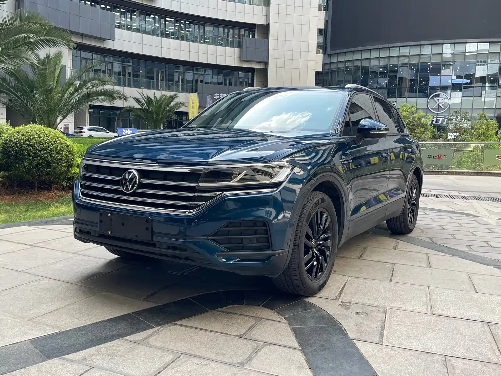 VOLKSWAGEN TOUAREG 2021