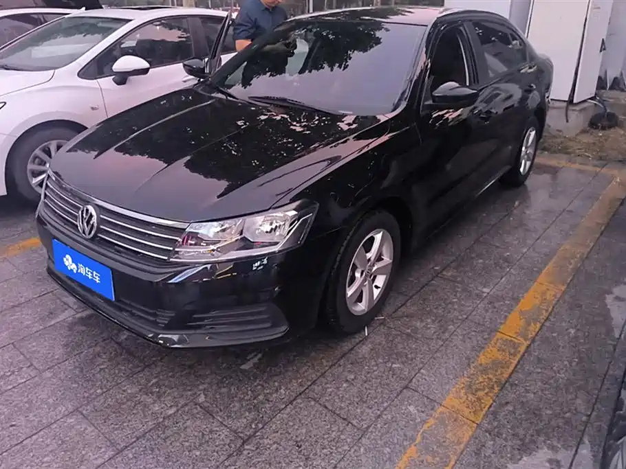 VOLKSWAGEN LAVIDA 2019