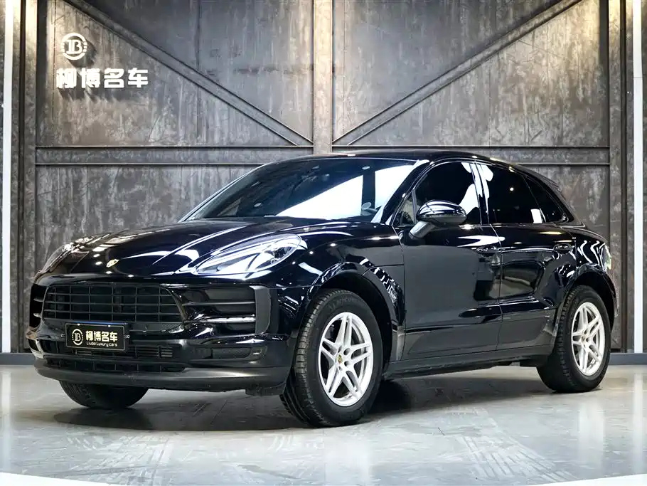PORSCHE MACAN 2021