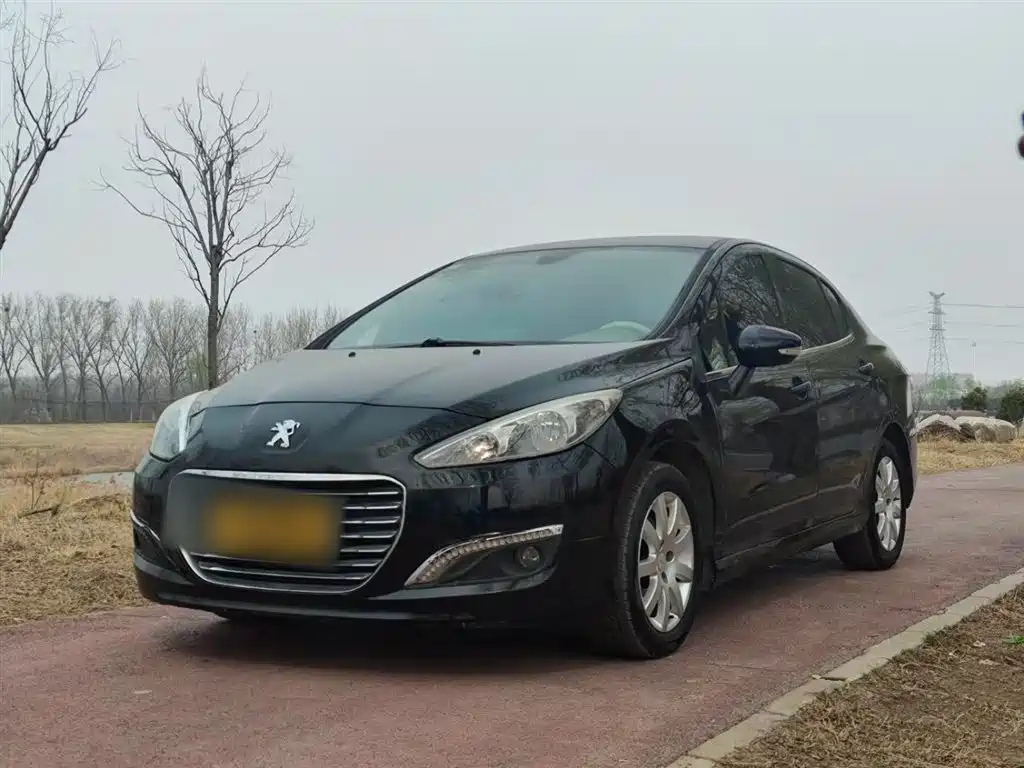 PEUGEOT 308 2013