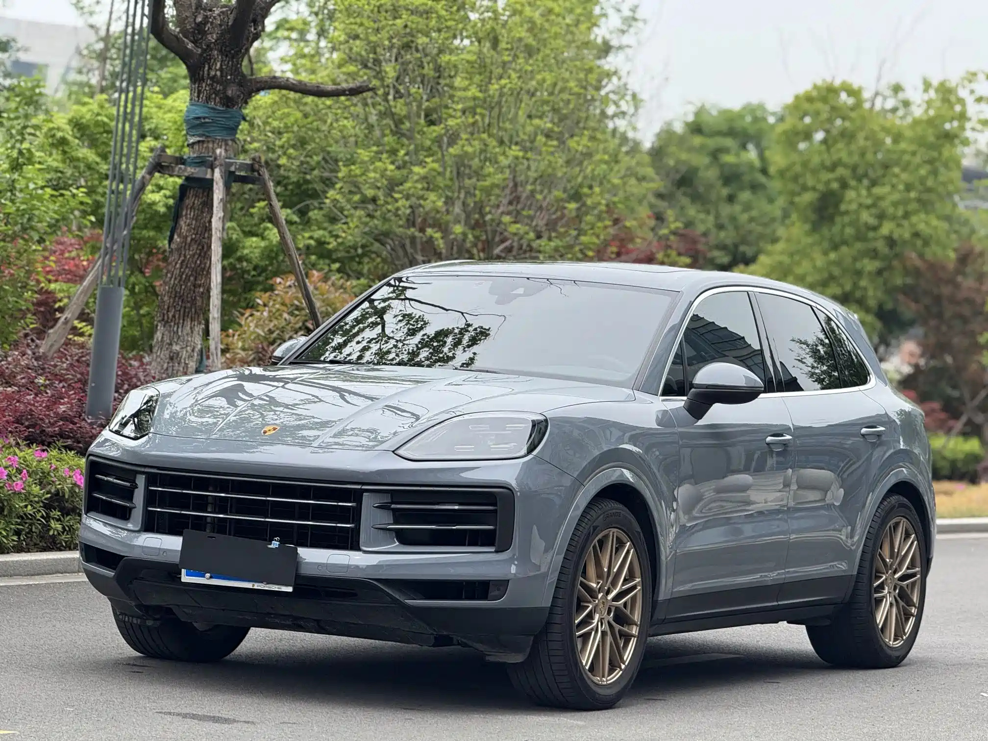PORSCHE CAYENNE 2024