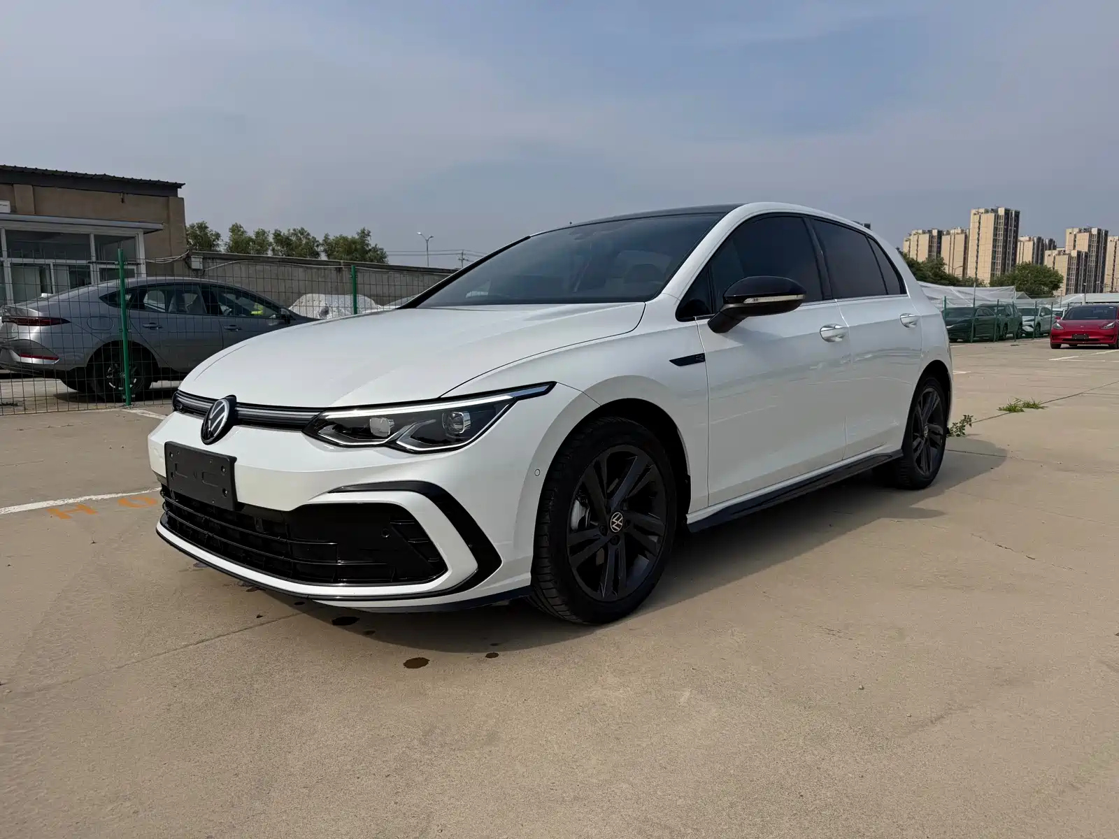 VOLKSWAGEN GOLF