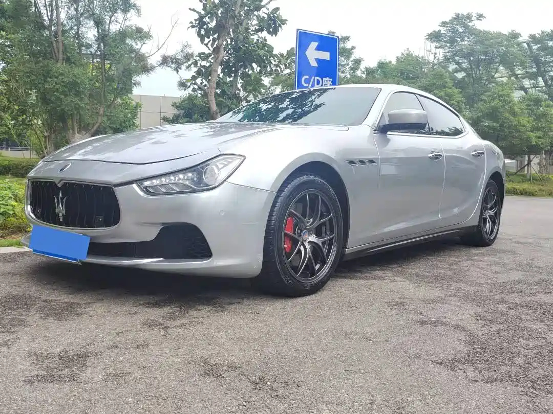 MASERATI GHIBLI 2014
