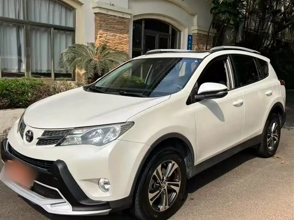 TOYOTA RAV4 RONGFANG 2015