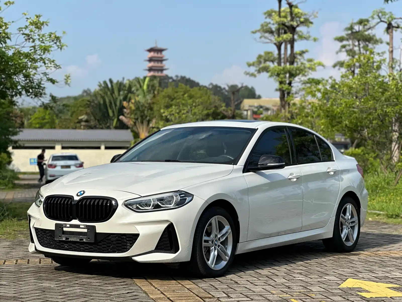 BMW 1-SERIES 2021