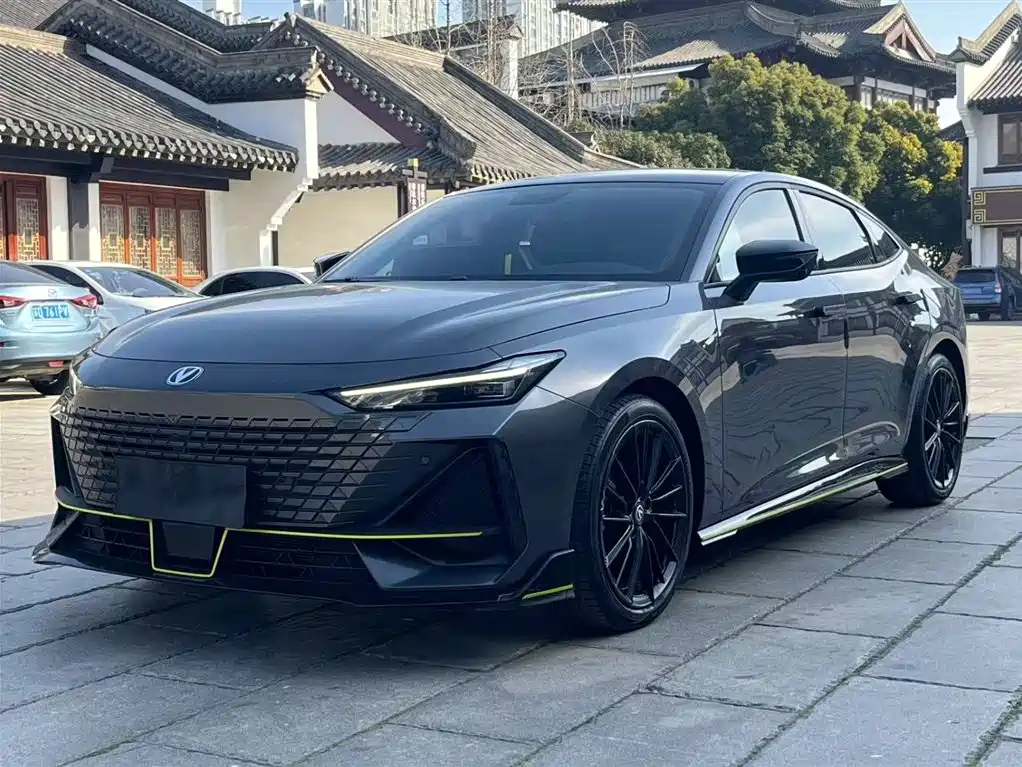 CHANGAN UNI-V 2023
