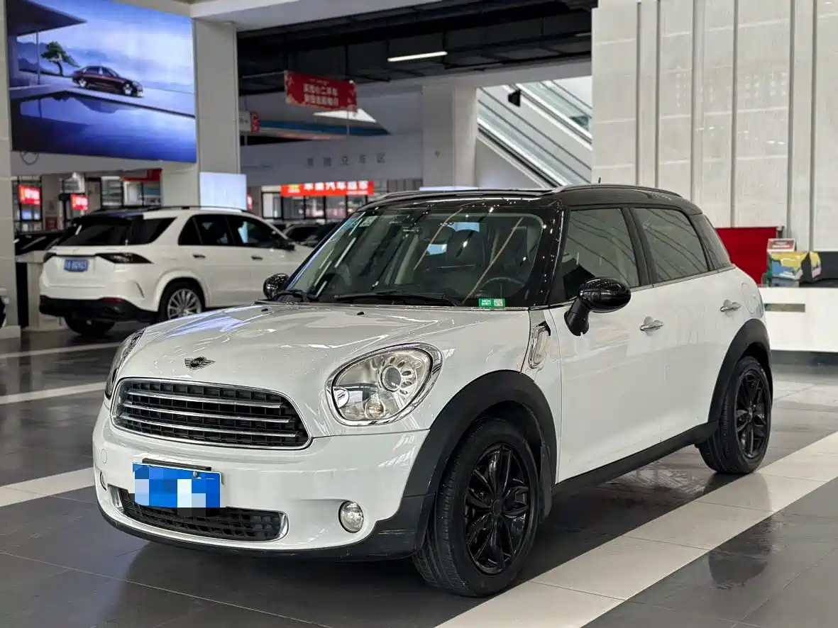 MINI COUNTRYMAN 2011