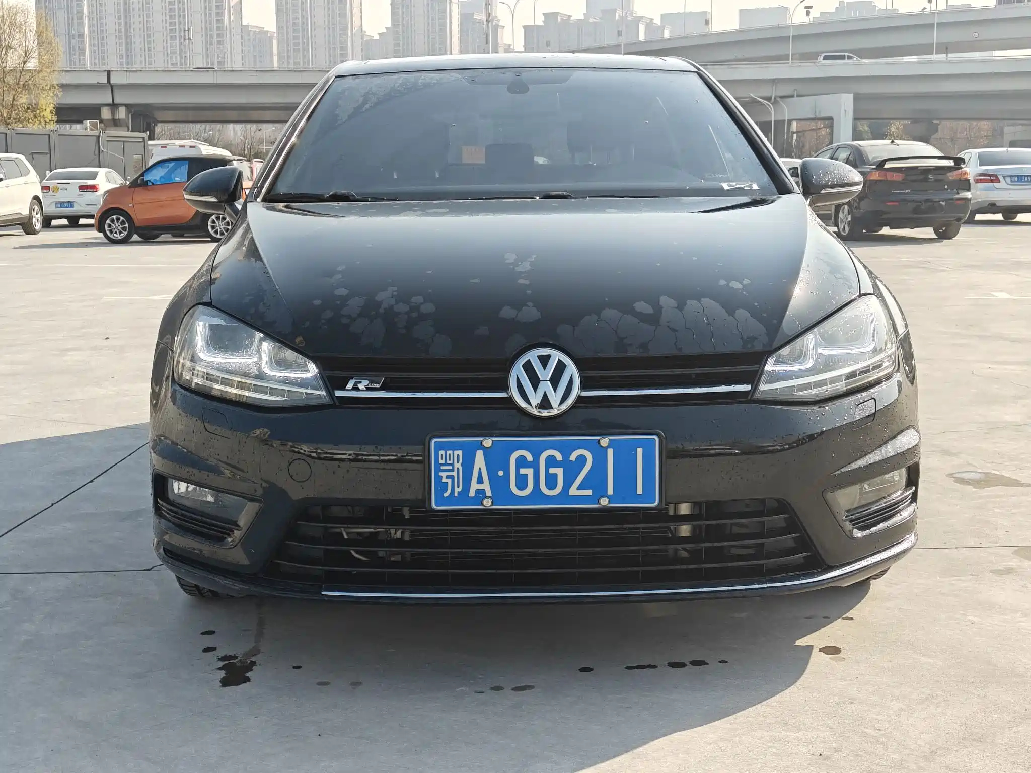 VOLKSWAGEN GOLF 2016