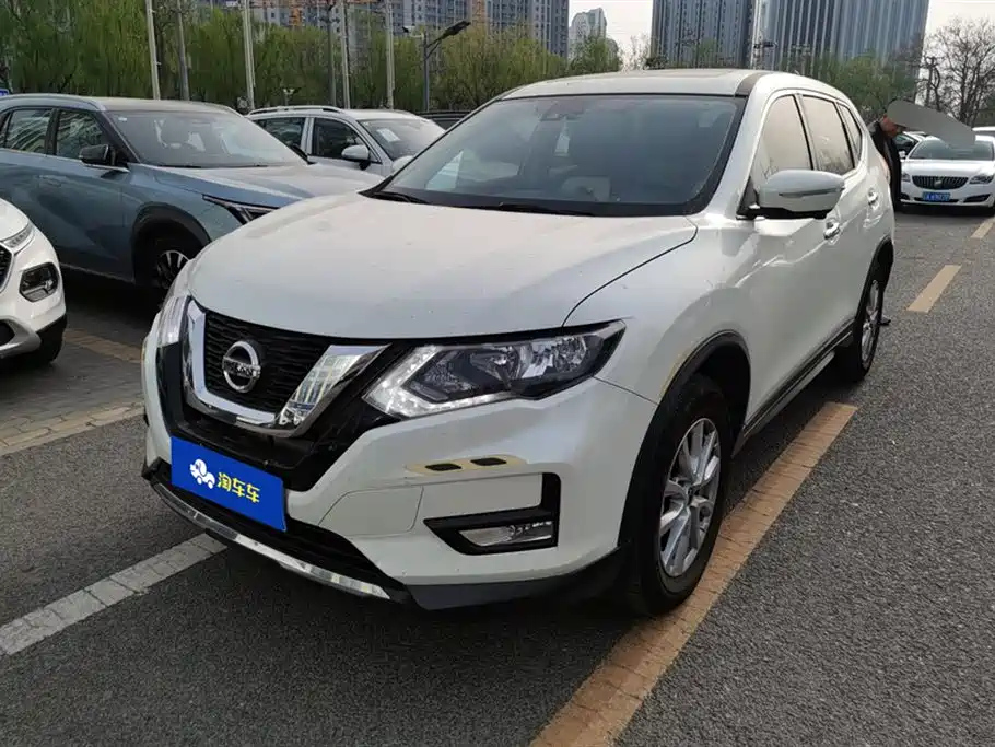 NISSAN X-TRAIL 2019