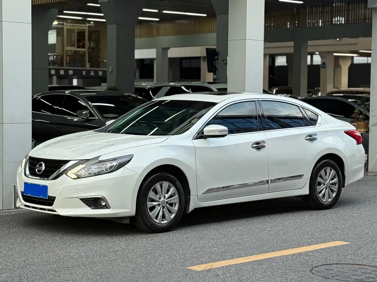NISSAN TEANA 2016