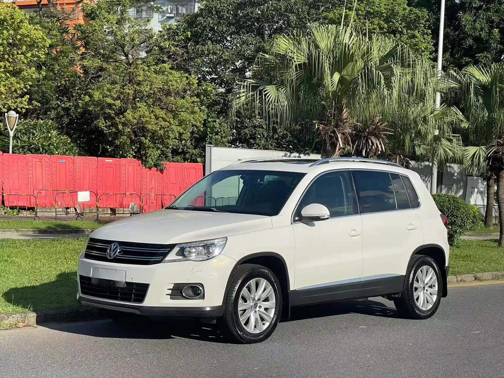 VOLKSWAGEN TIGUAN 2010