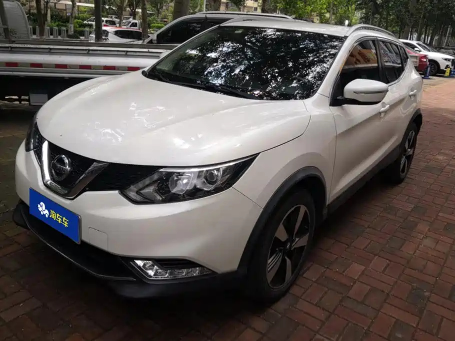 NISSAN QASHQAI 2017