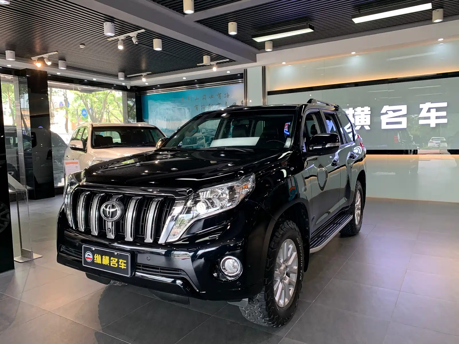 TOYOTA PRADO 2016