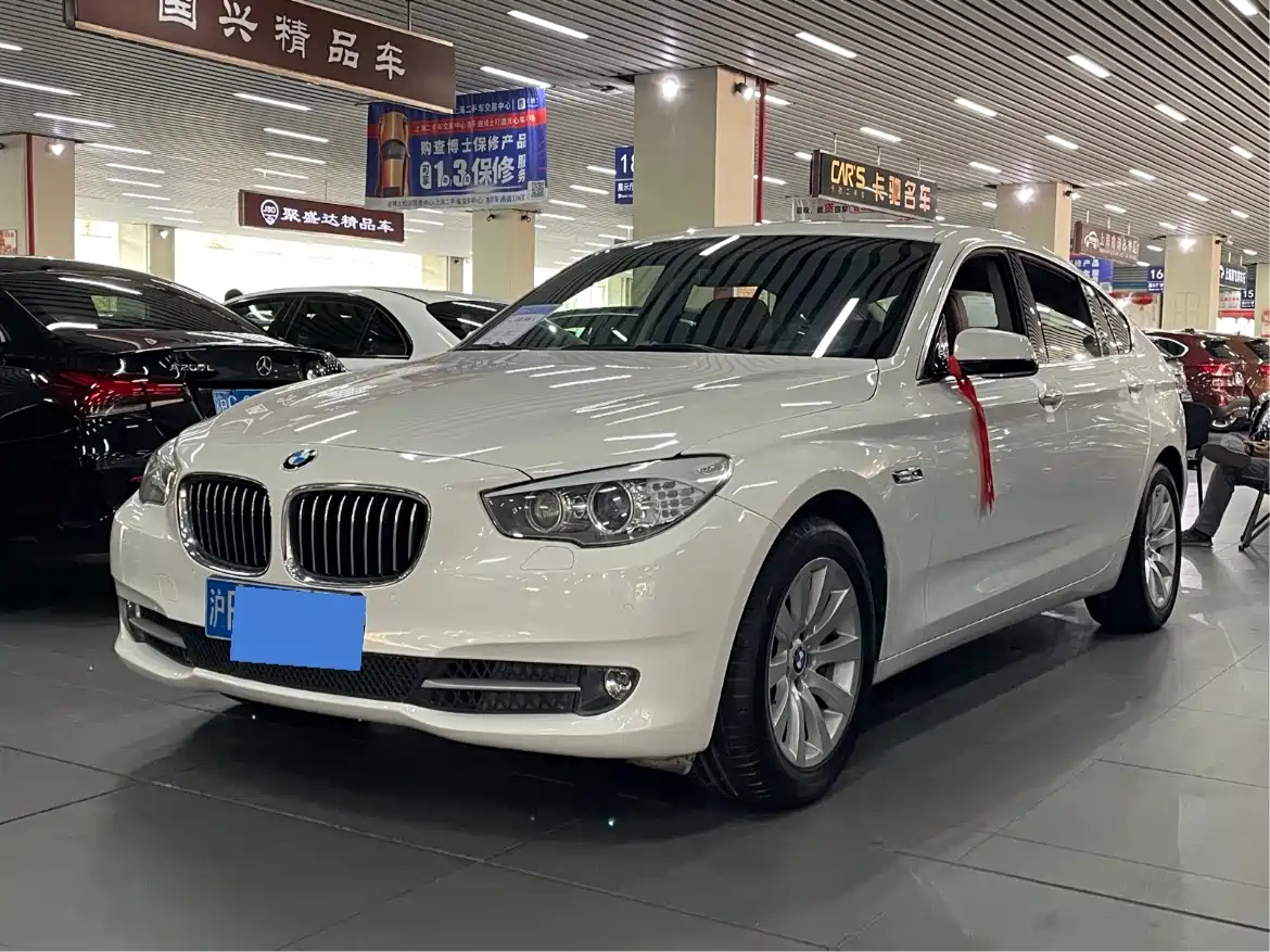 BMW 5-SERIES GT 2013