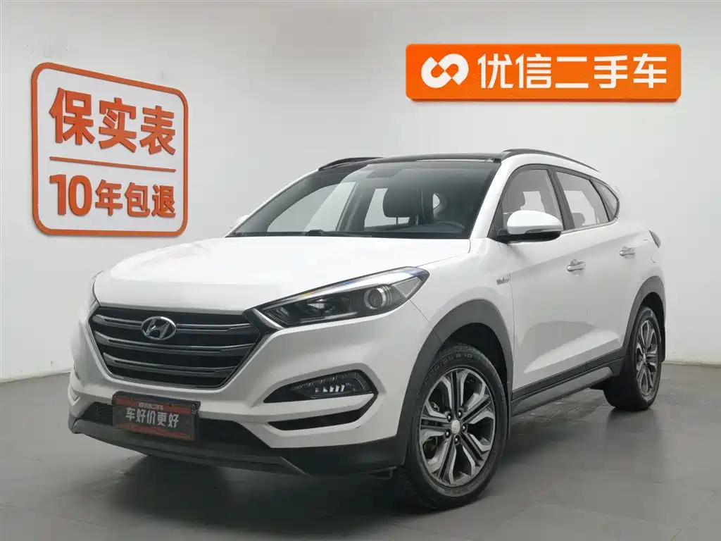 HYUNDAI TUCSON 2015