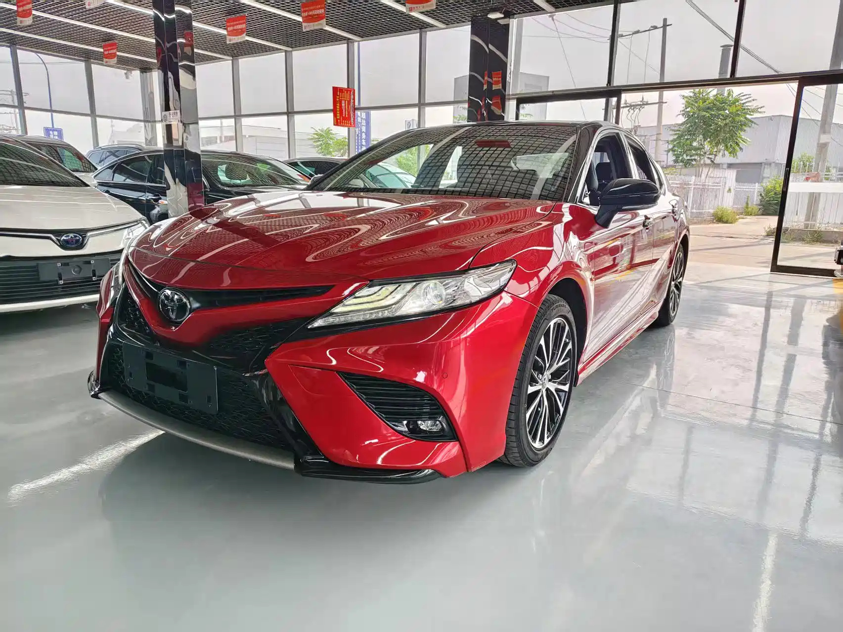 TOYOTA CAMRY 2018