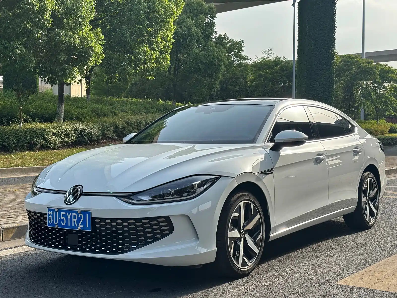 VOLKSWAGEN LAMANDO 2024