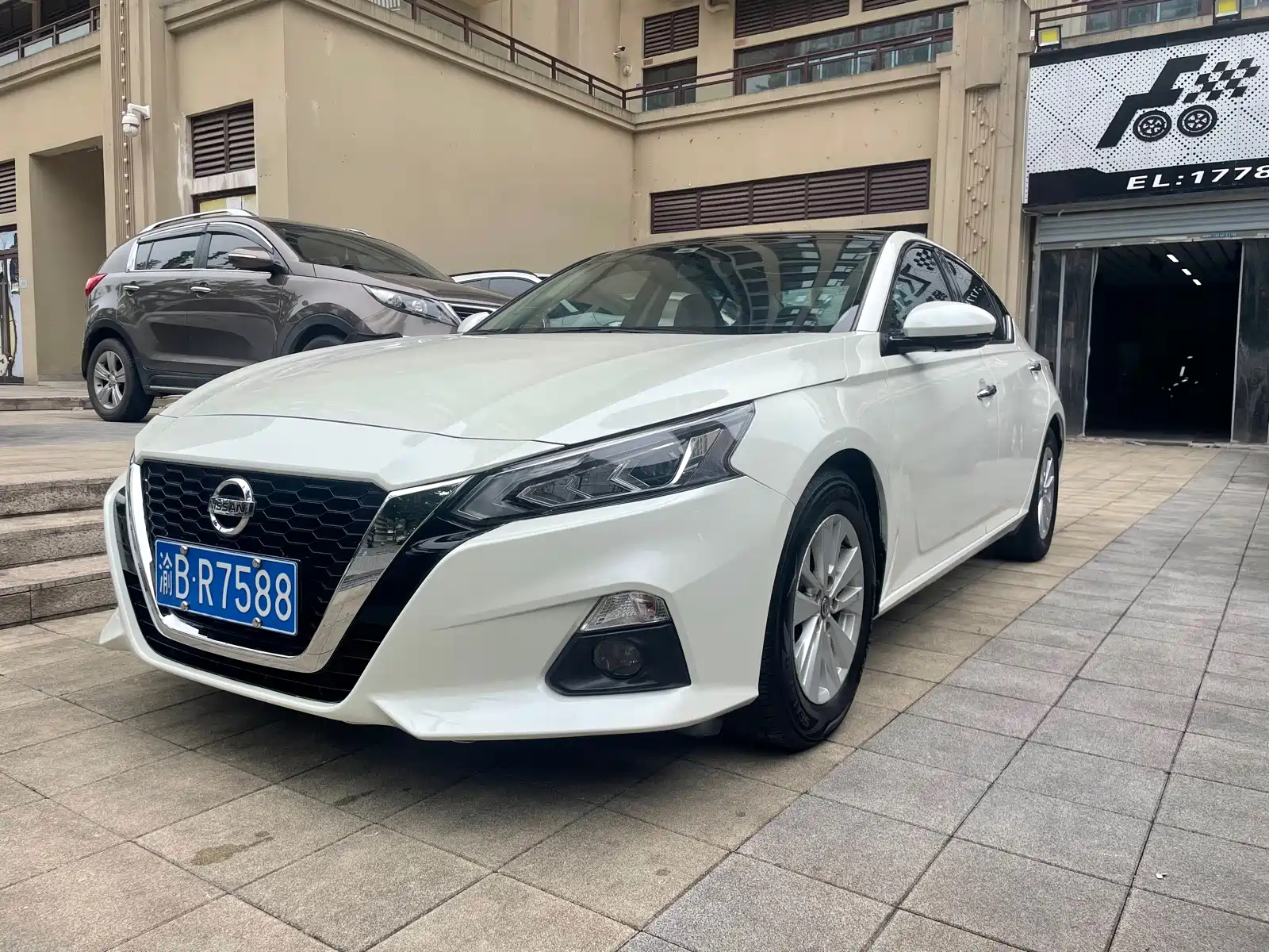 NISSAN TEANA 2019