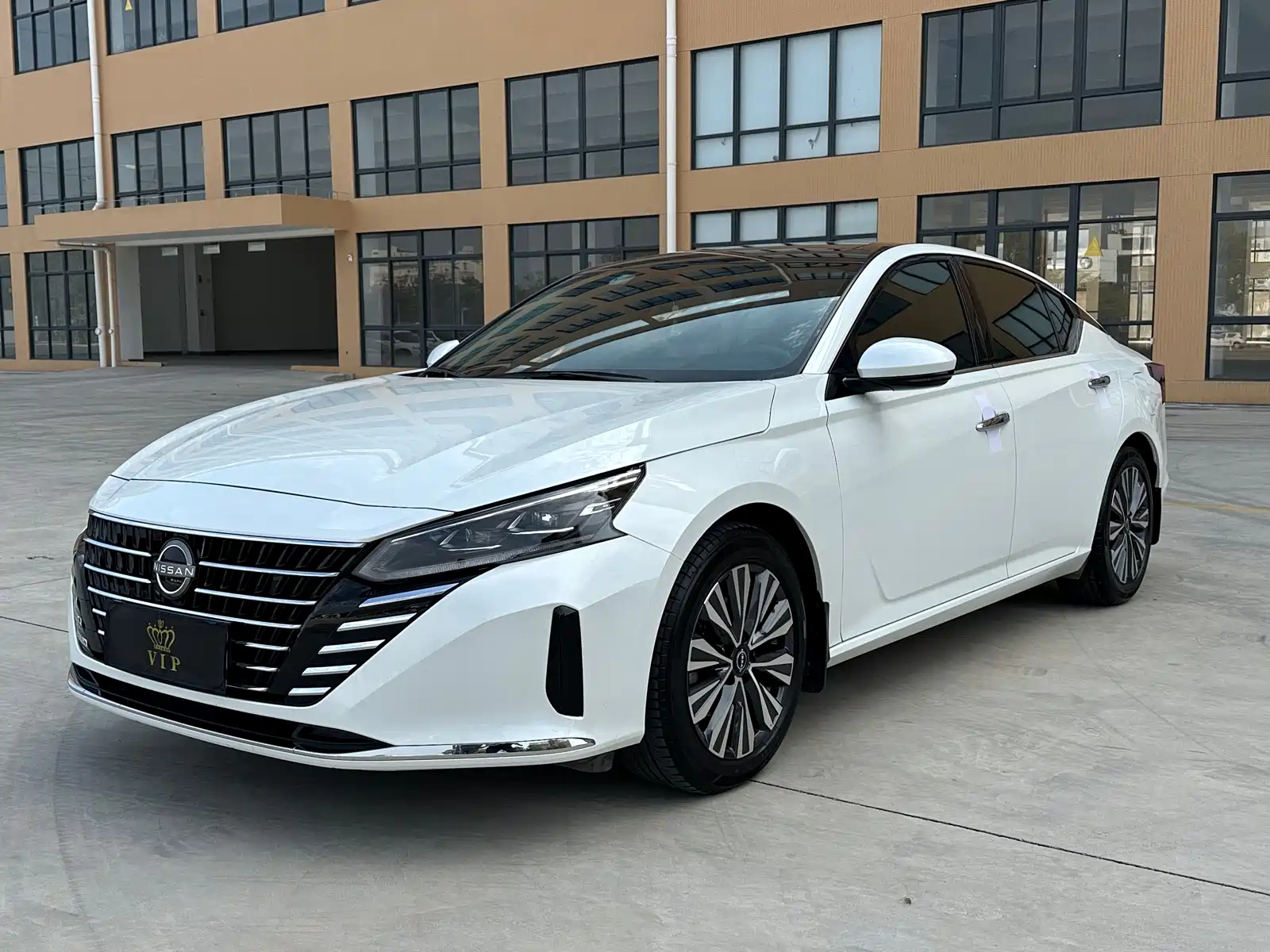 NISSAN TEANA 2022