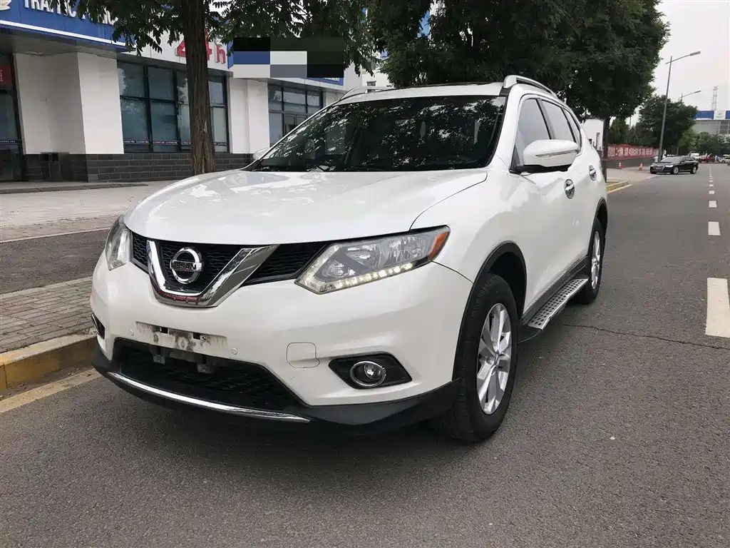 NISSAN X-TRAIL 2014