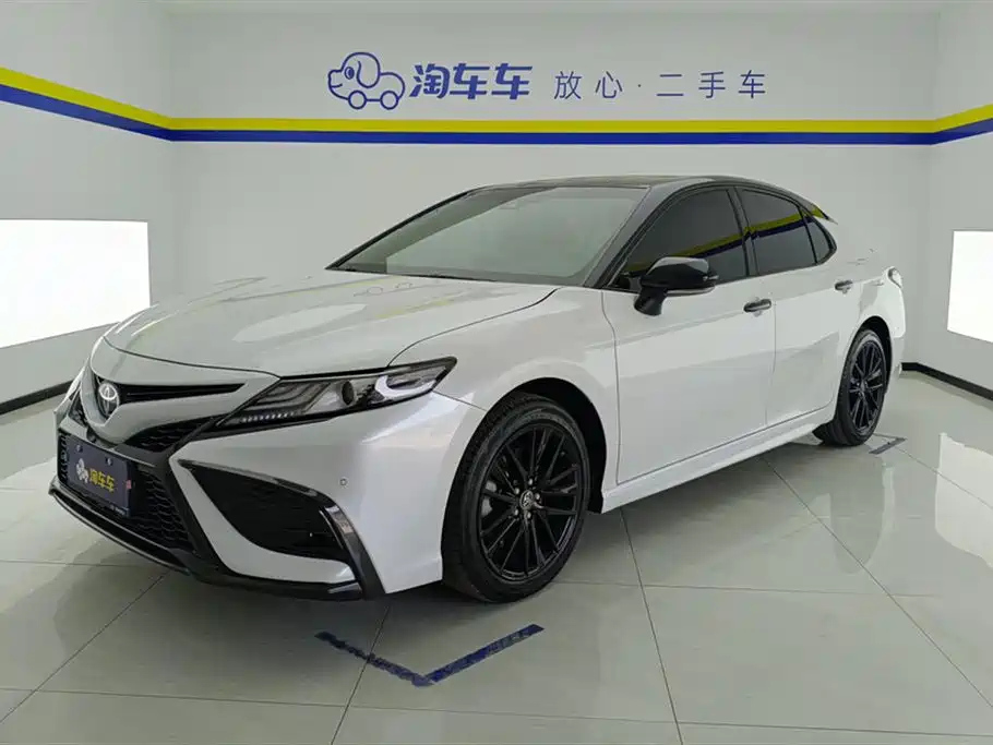 TOYOTA CAMRY 2022