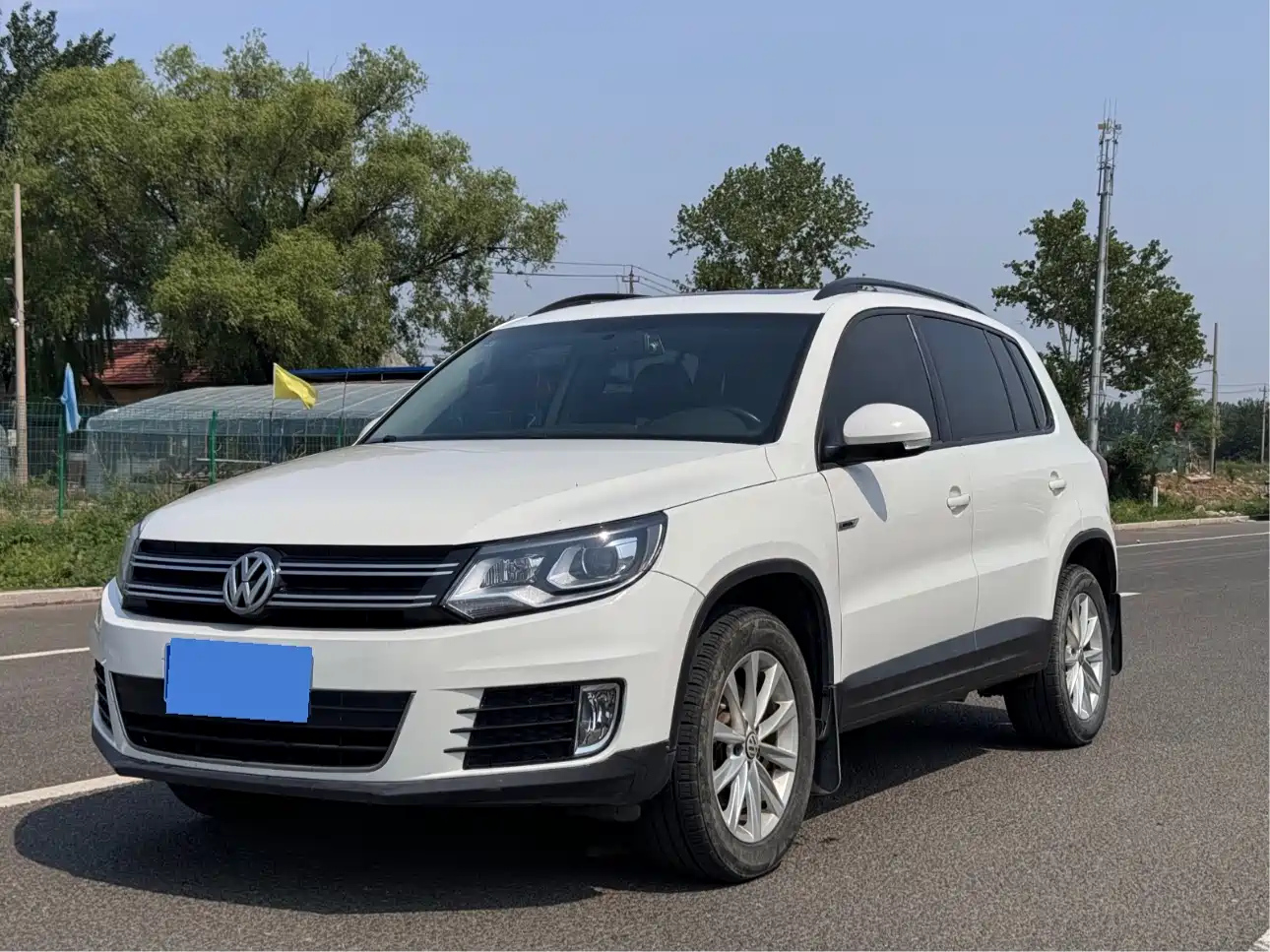 VOLKSWAGEN TIGUAN 2016