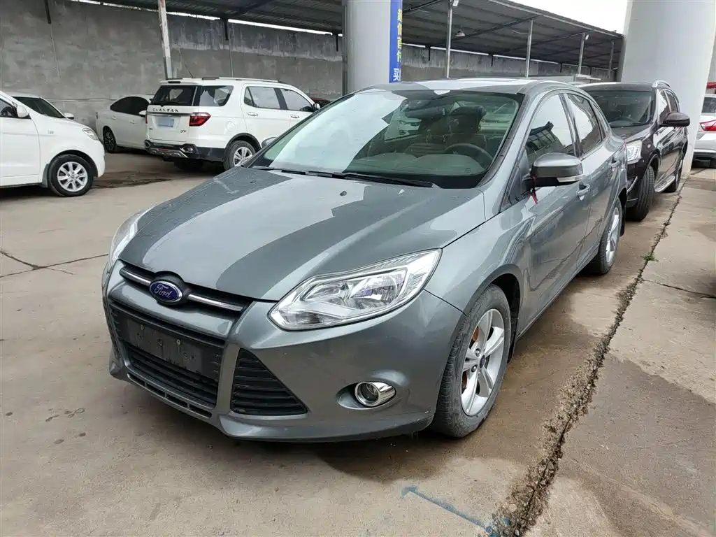 FORD FOCUS 2012