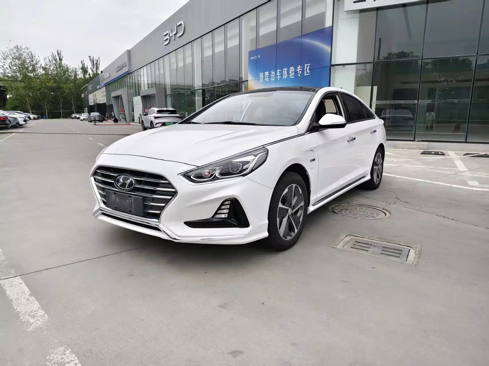 HYUNDAI SONATA PLUG IN HYBRID 2018
