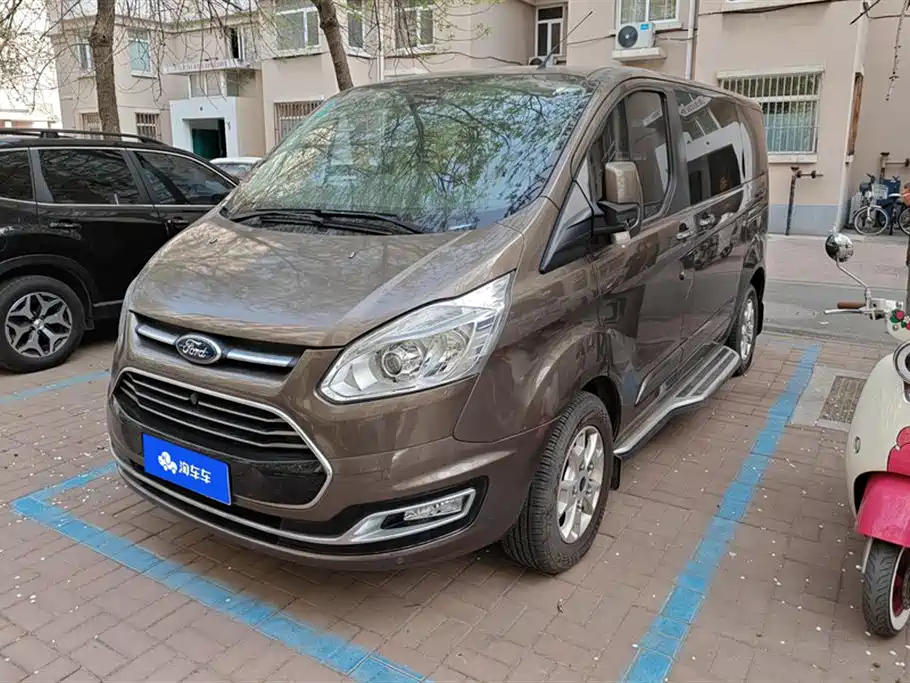 FORD TOUREO 2016