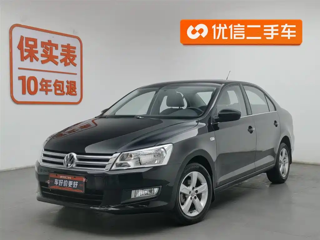 VOLKSWAGEN SANTANA 2015