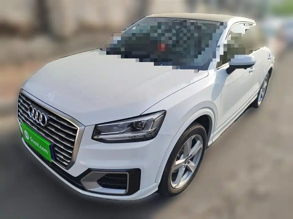 AUDI Q2L 2018