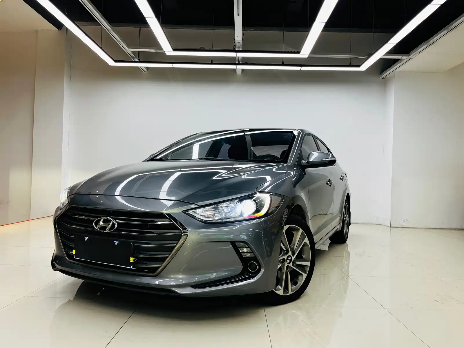 HYUNDAI ELANTRA 2016