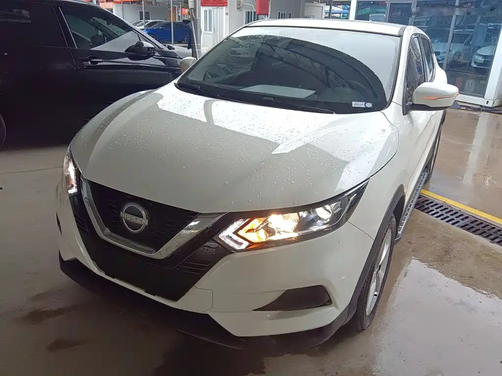 NISSAN QASHQAI 2023