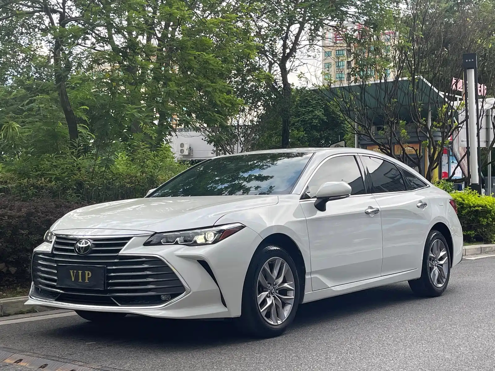 TOYOTA AVALON 2019