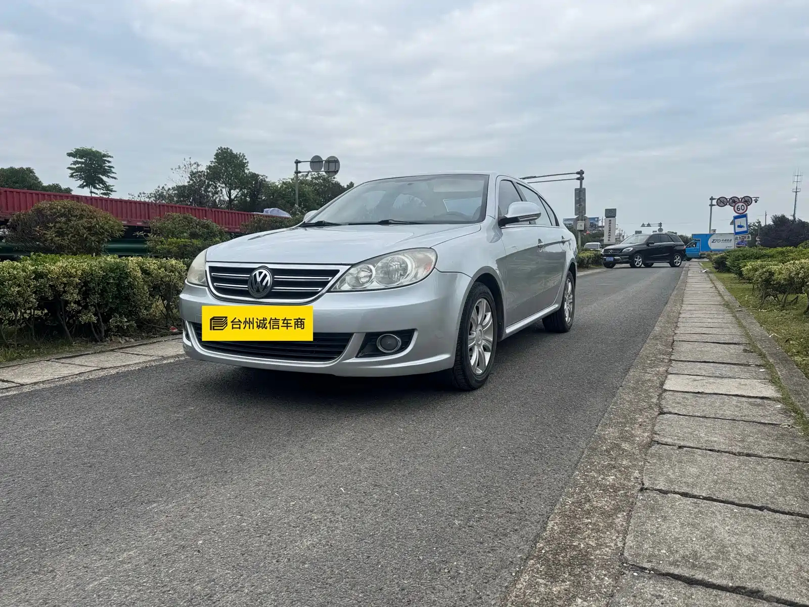 VOLKSWAGEN LAVIDA 2011