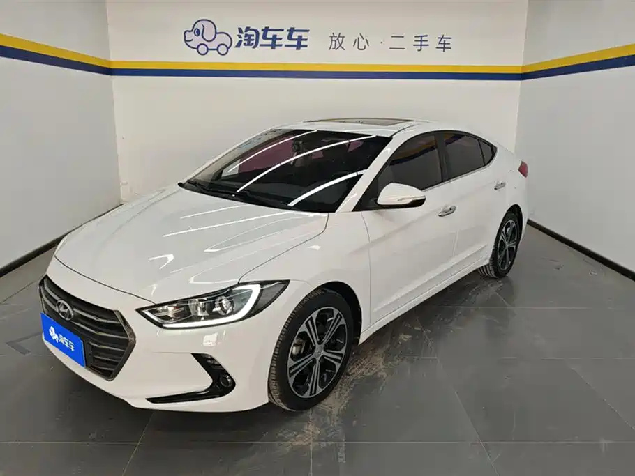 HYUNDAI ELANTRA 2018