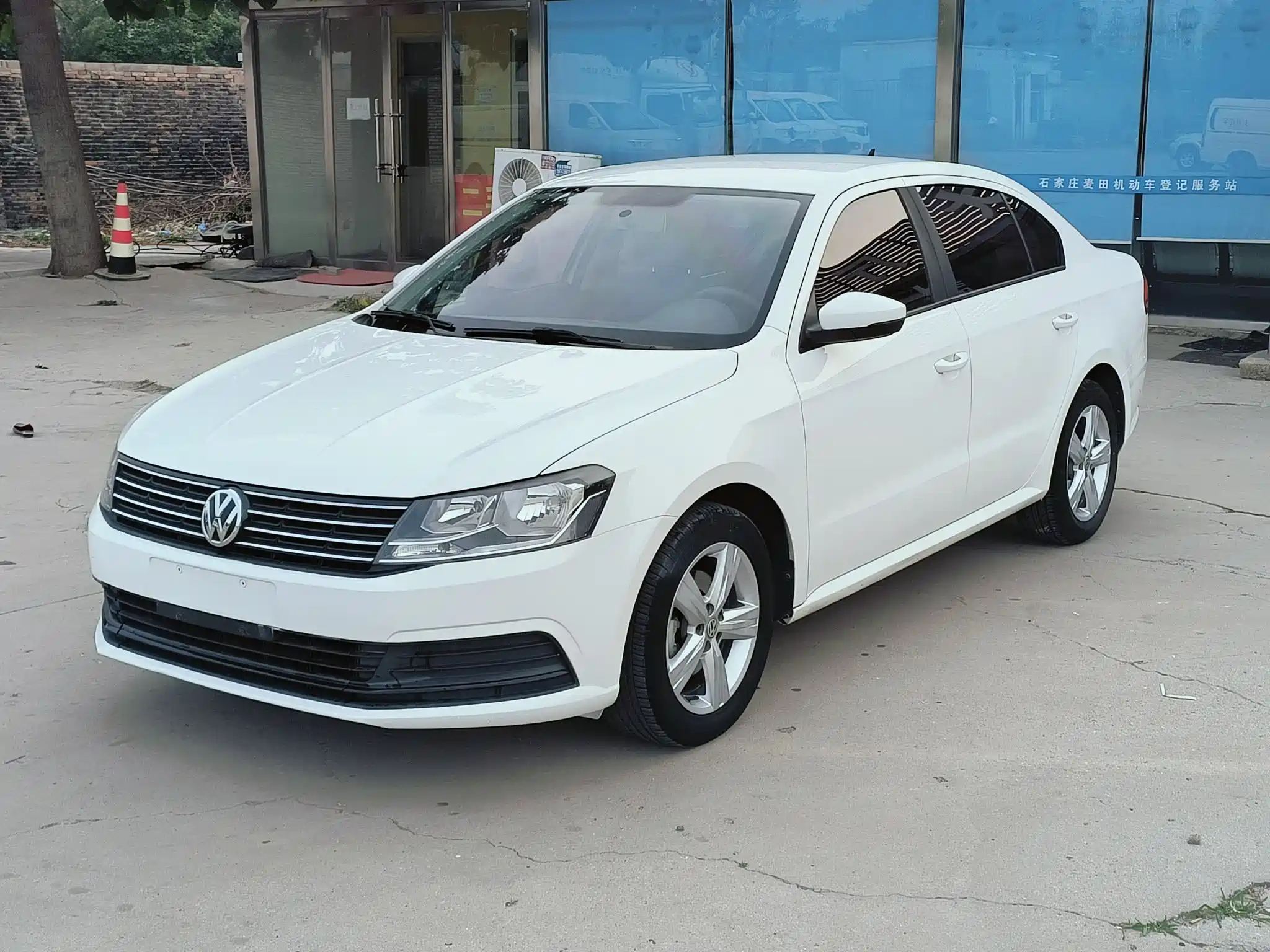 VOLKSWAGEN LAVIDA 2017