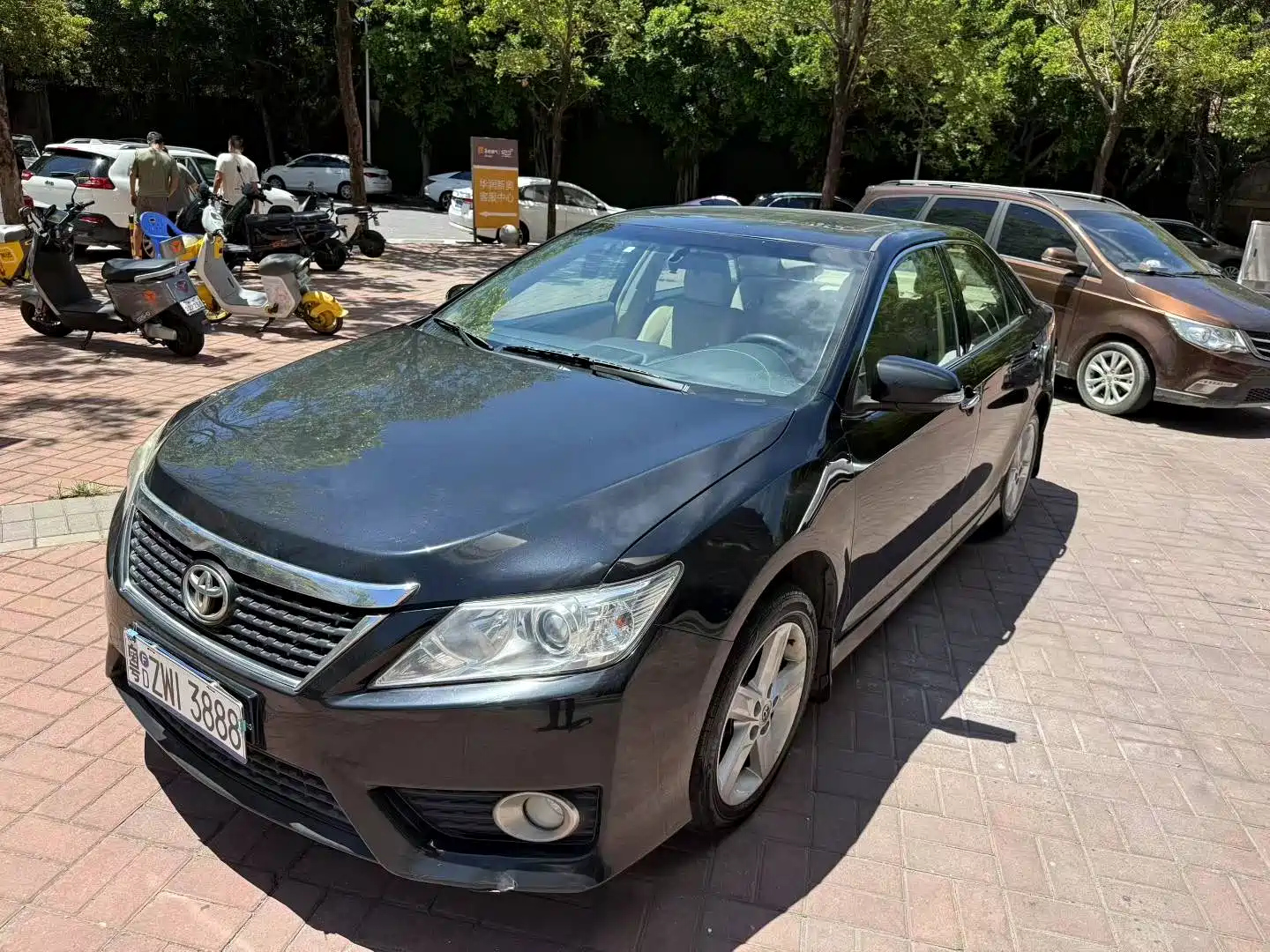 TOYOTA CAMRY 2012