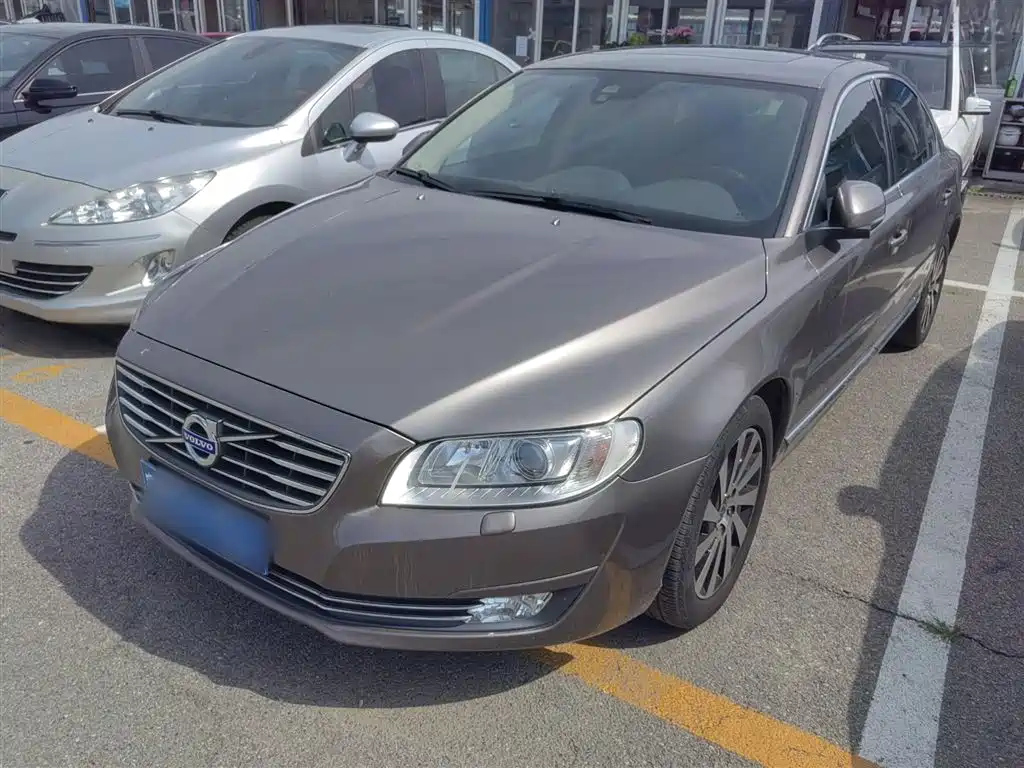 VOLVO S80L 2015
