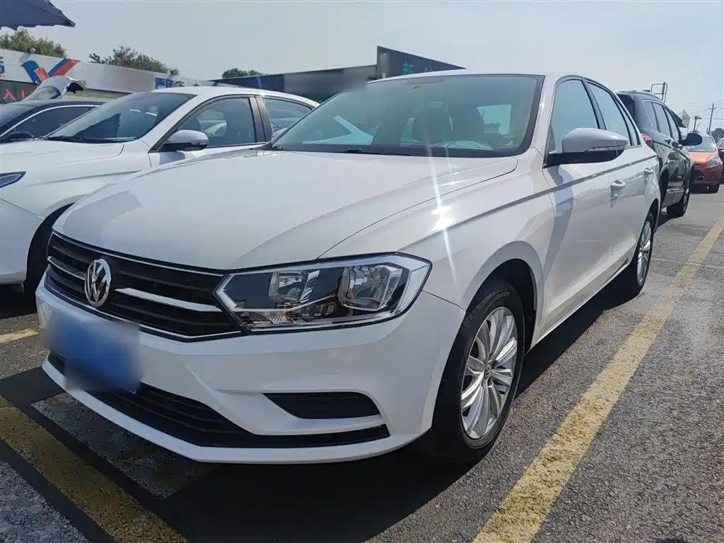 VOLKSWAGEN BORA 2019