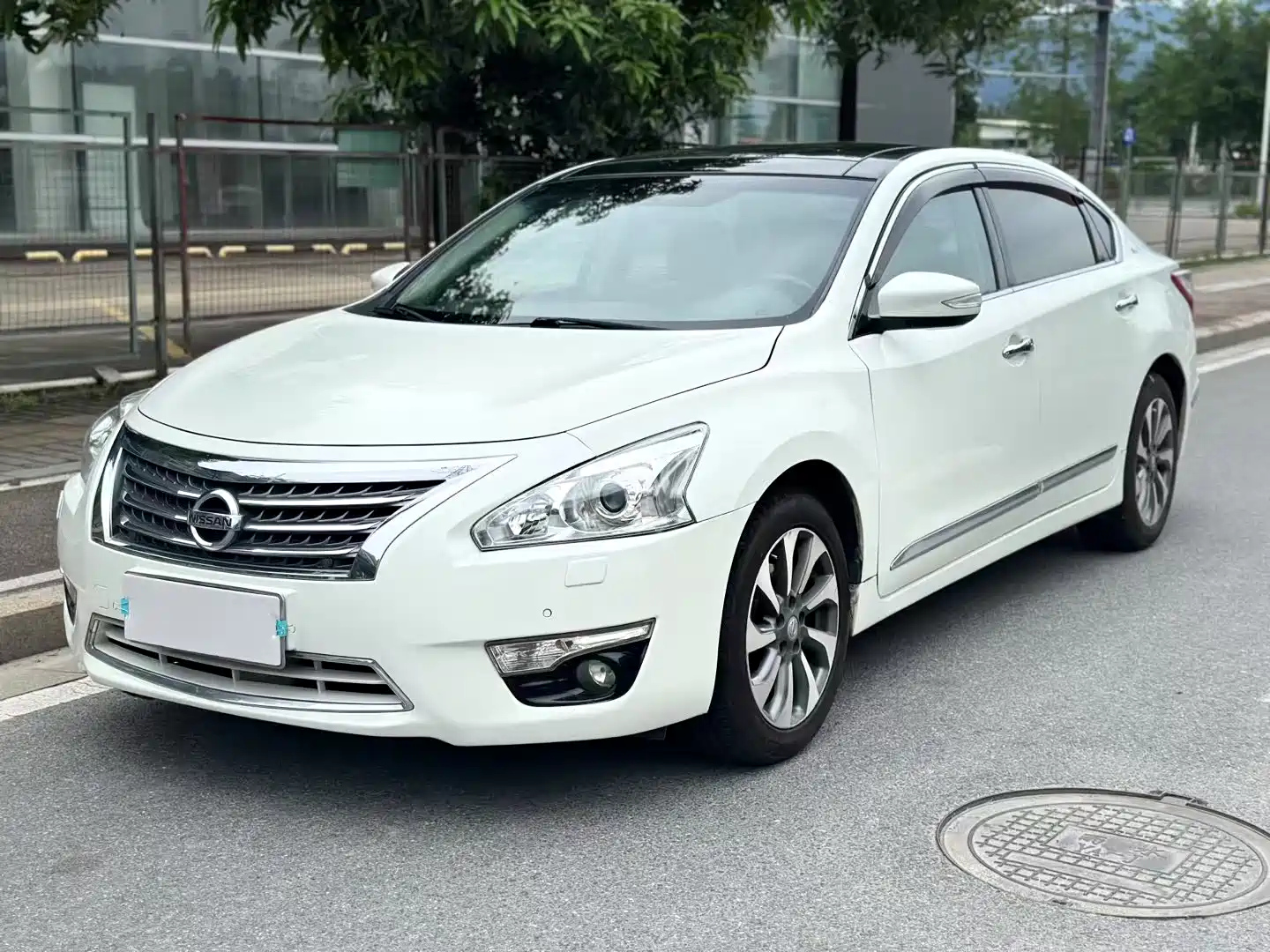 NISSAN TEANA 2015