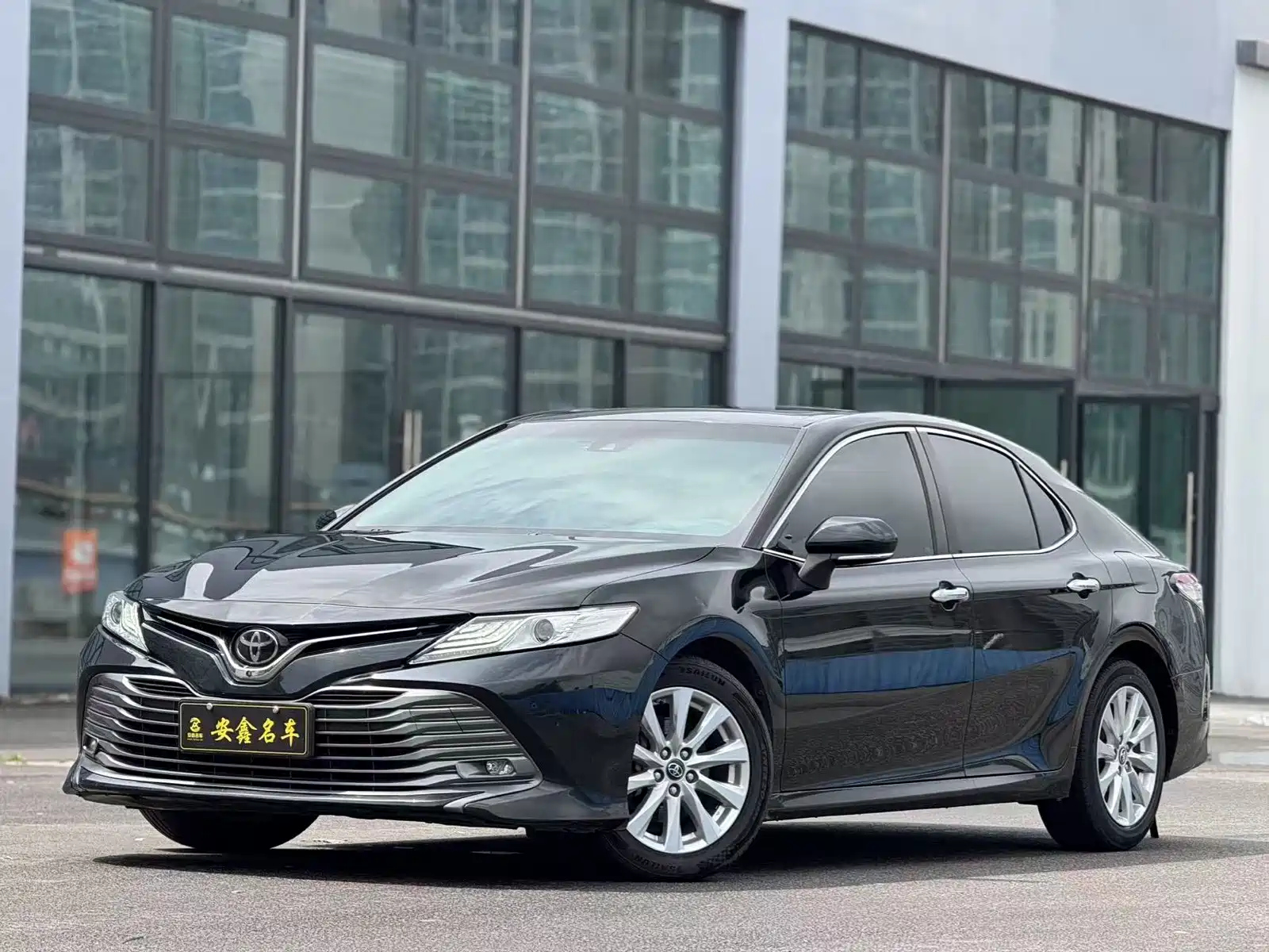 TOYOTA CAMRY 2018