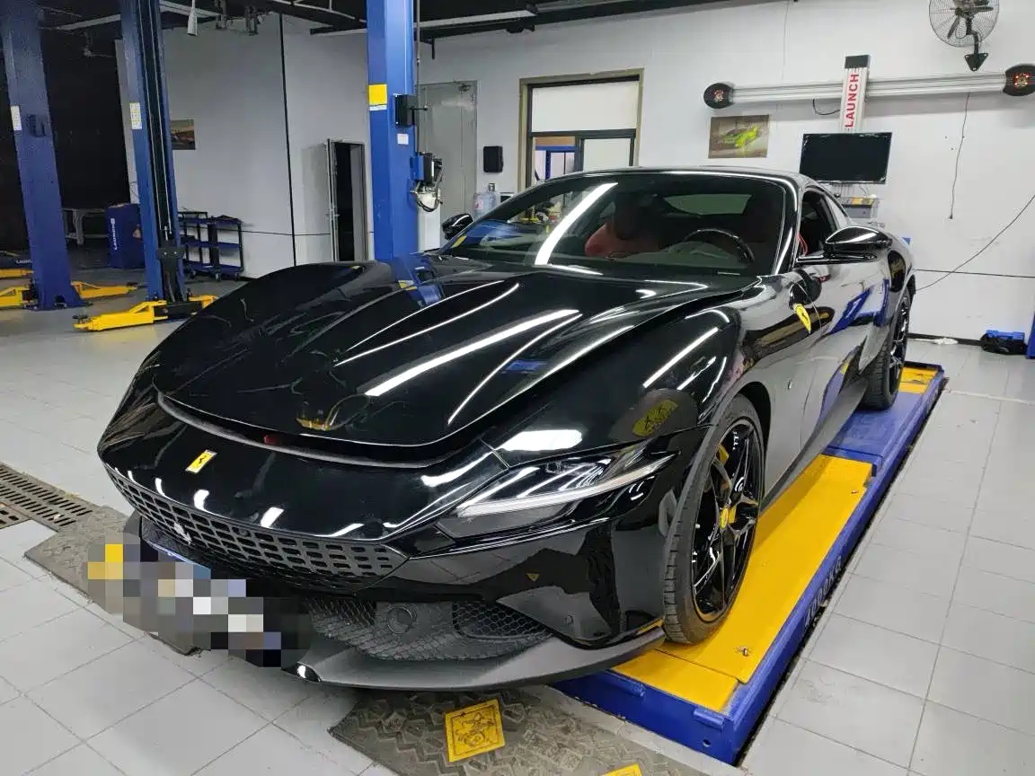 FERRARI ROMA 2020