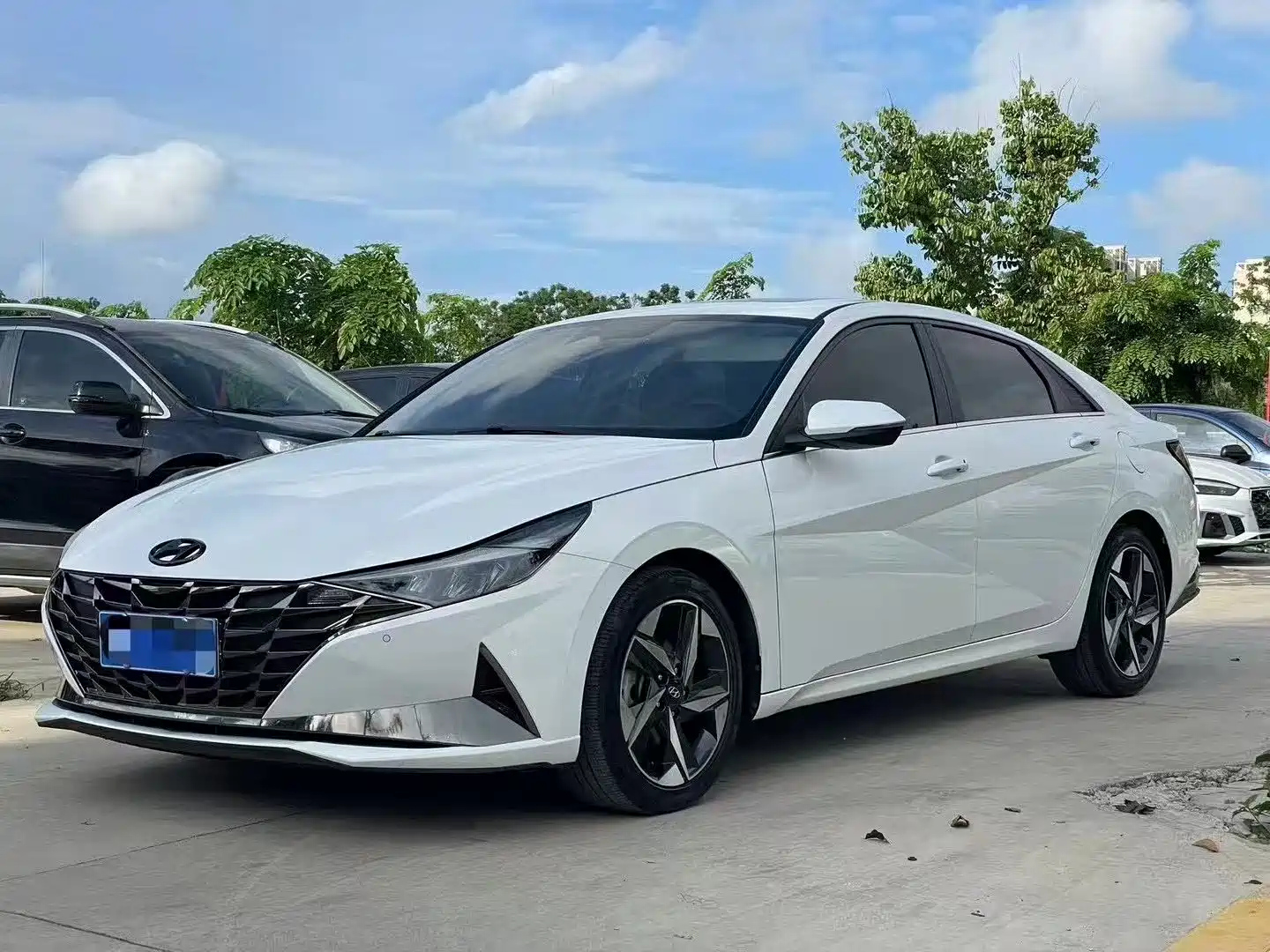 HYUNDAI ELANTRA 2022