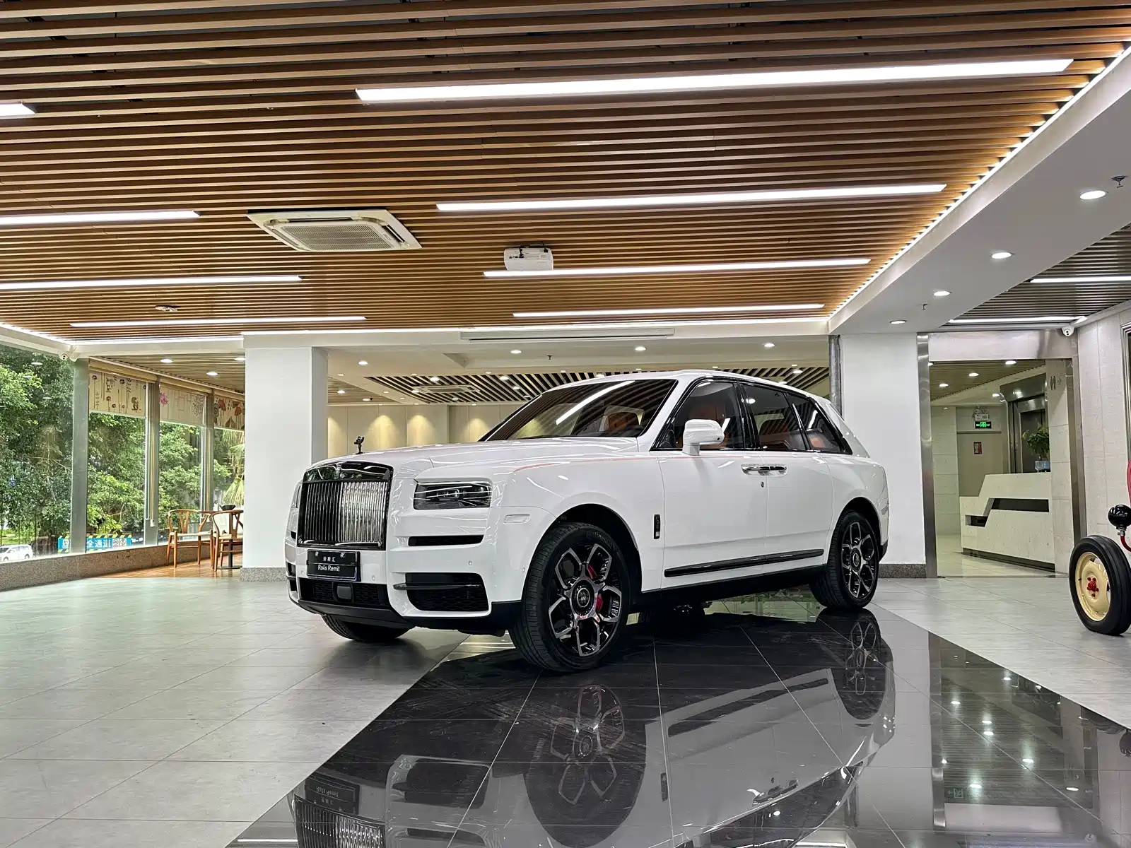 ROLLS ROYCE CULLINAN 2020