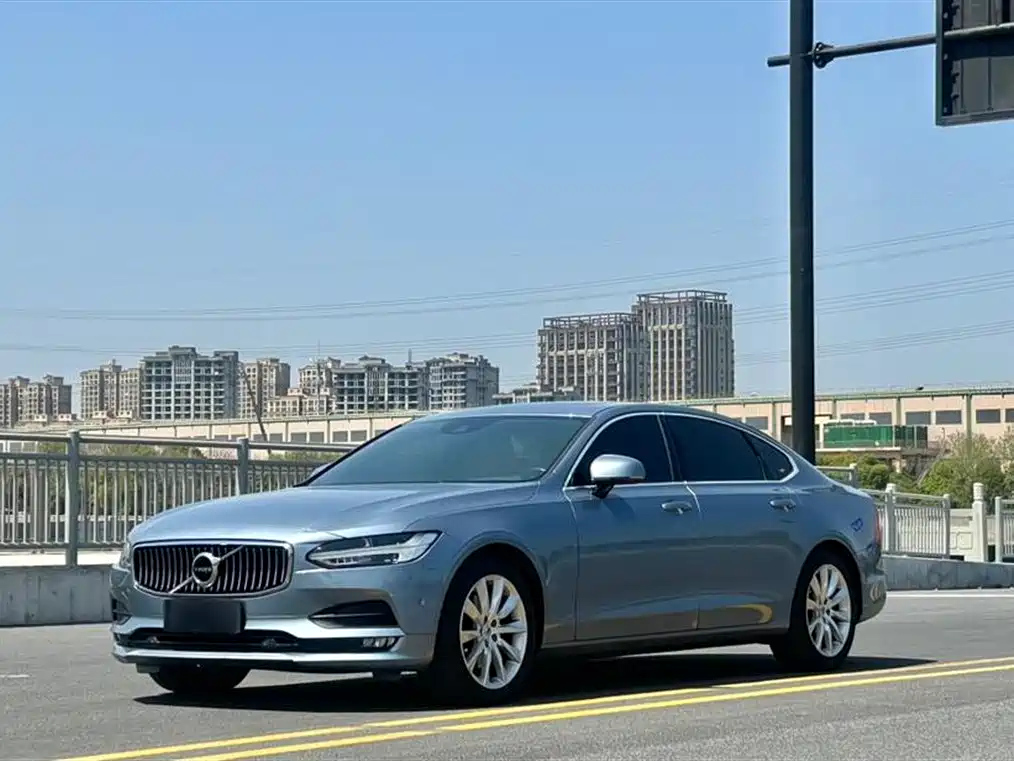 VOLVO S90 2018