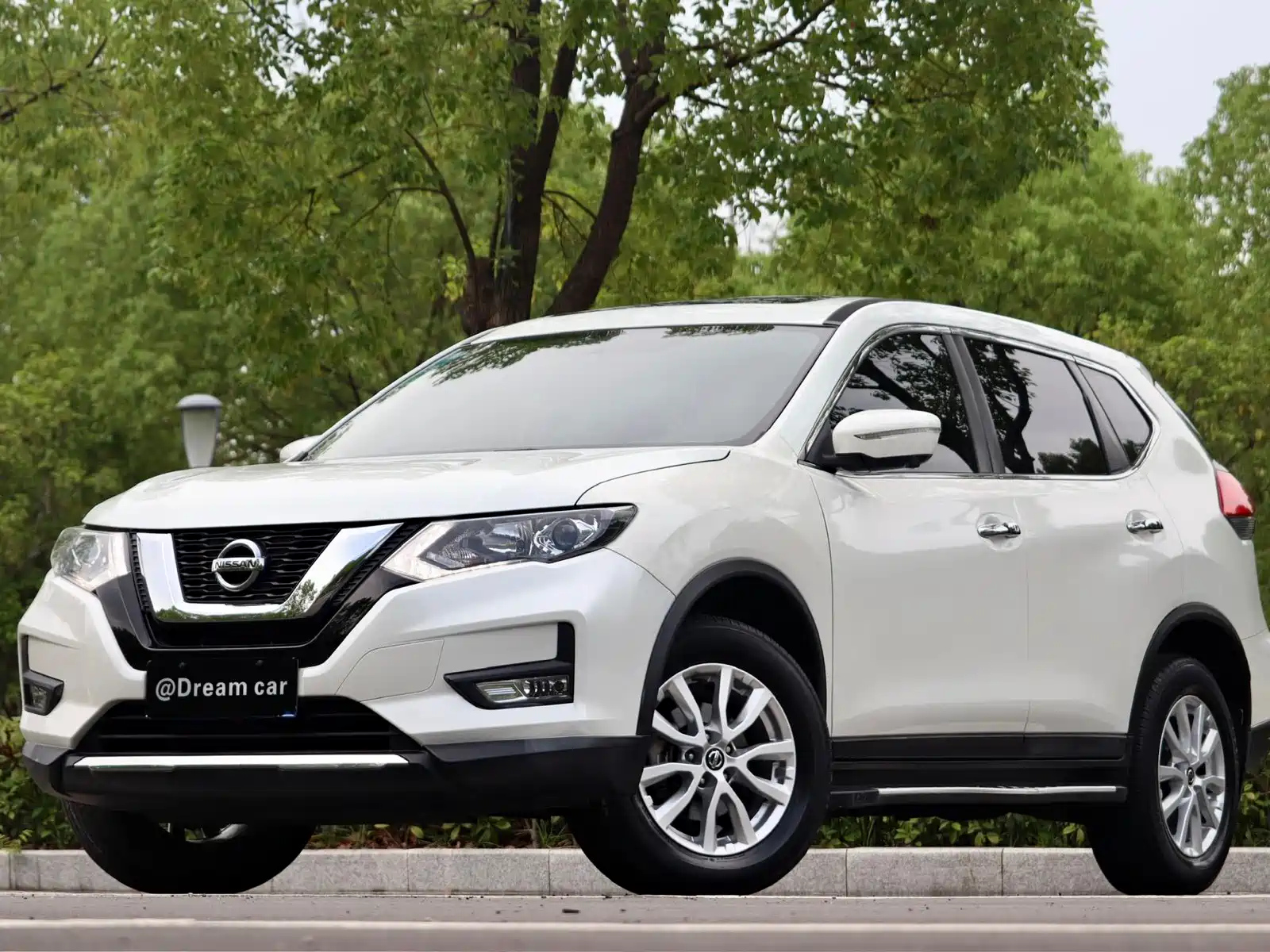 NISSAN X-TRAIL 2017