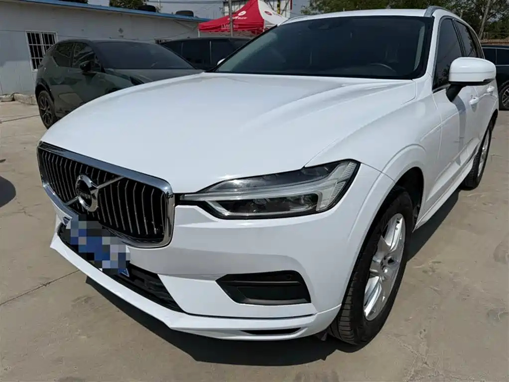 VOLVO XC60 2019