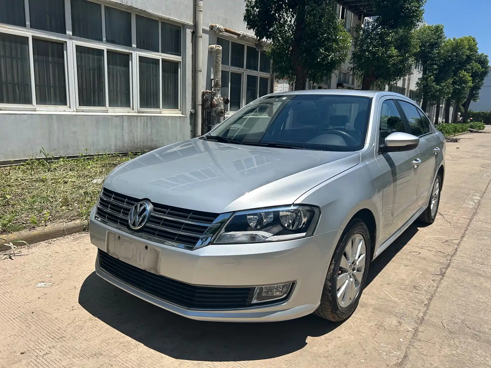 VOLKSWAGEN LAVIDA 2013