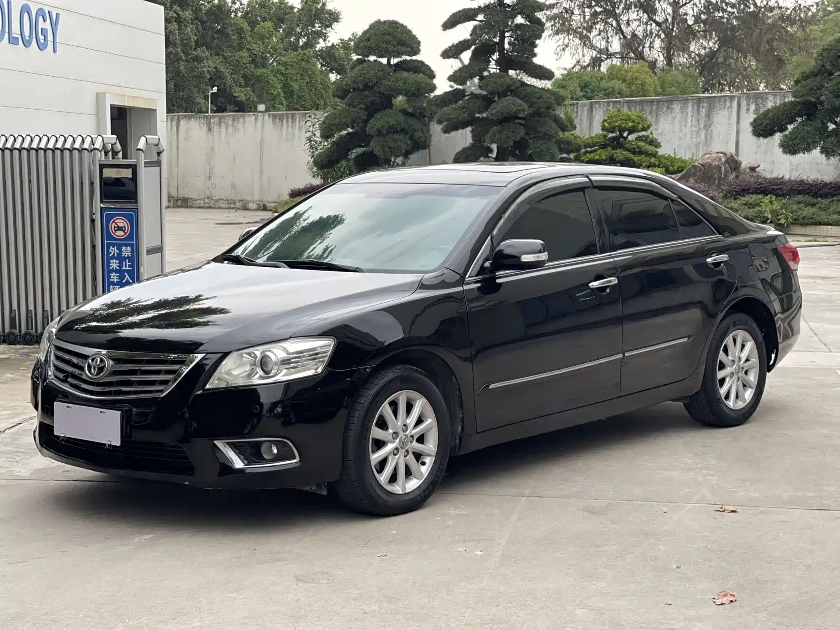 TOYOTA CAMRY 2010